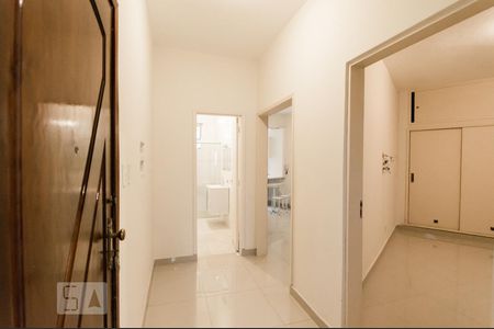 Hall de Entrada de apartamento para alugar com 2 quartos, 70m² em Centro, São Paulo