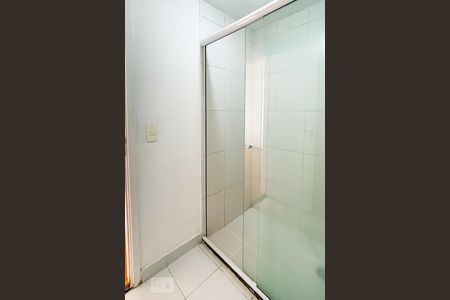 Banheiro de apartamento para alugar com 2 quartos, 50m² em Centro, Guarulhos