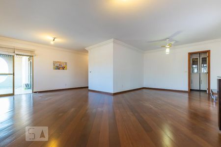 Sala de estar de apartamento para alugar com 3 quartos, 212m² em Cambuí, Campinas