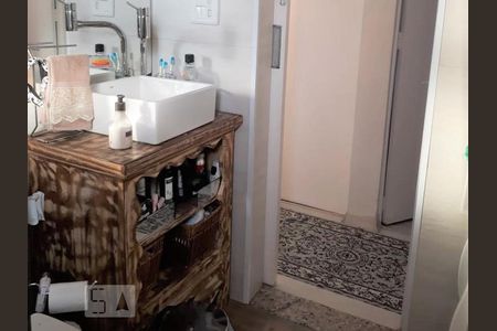 Banheiro de apartamento à venda com 3 quartos, 70m² em Vila Moraes, São Paulo