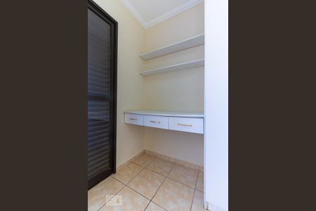 Quarto de apartamento para alugar com 1 quarto, 66m² em Centro, Campinas