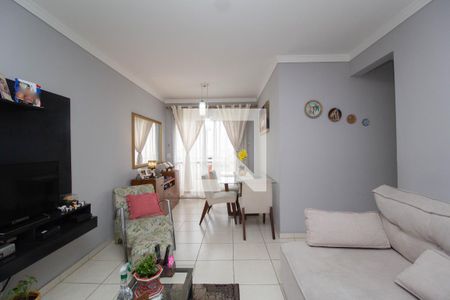 Sala de apartamento à venda com 3 quartos, 76m² em Vila Amélia, São Paulo