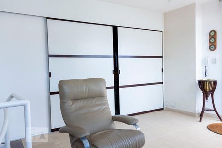 Sala de Tv de apartamento à venda com 2 quartos, 155m² em Vila Mariana, São Paulo