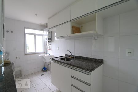 Cozinha - Armários de apartamento para alugar com 2 quartos, 60m² em Jacarepaguá, Rio de Janeiro