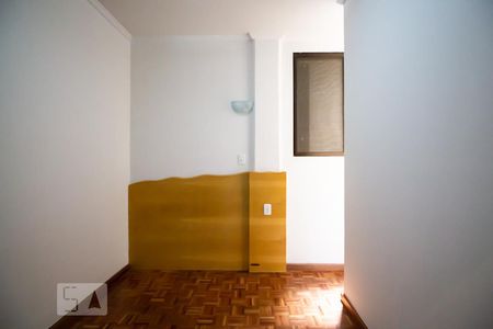 Quarto de apartamento para alugar com 2 quartos, 55m² em República, São Paulo