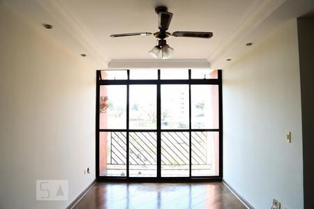 Sala de apartamento para alugar com 3 quartos, 76m² em Vila Campestre, São Paulo