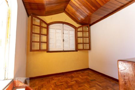 Sala de casa de condomínio para alugar com 5 quartos, 100m² em Nova Vista, Belo Horizonte