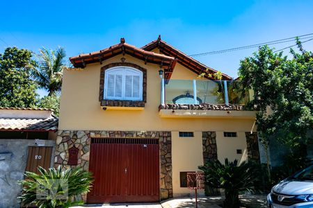 Fachada de casa de condomínio para alugar com 5 quartos, 100m² em Nova Vista, Belo Horizonte