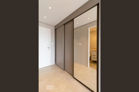 Sala - quarto (armário) de kitnet/studio à venda com 1 quarto, 27m² em Jardim Paulistano, São Paulo