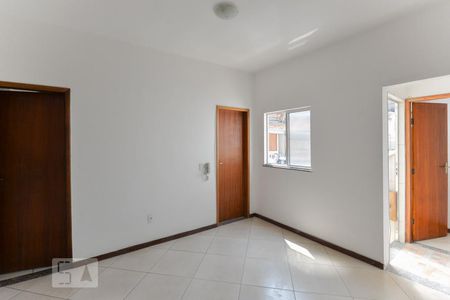 Sala de casa para alugar com 2 quartos, 40m² em São Cristóvão, Rio de Janeiro