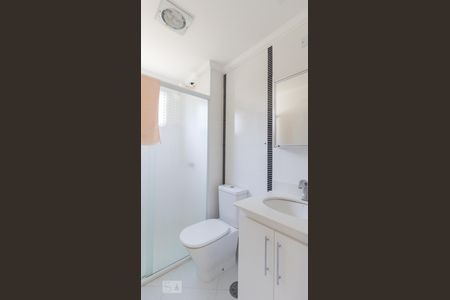 Banheiro de apartamento para alugar com 2 quartos, 63m² em Vila Aurora (zona Norte), São Paulo