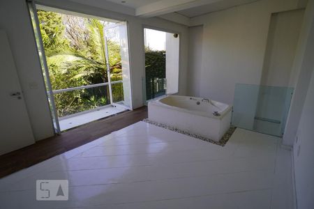 Detalhe de casa à venda com 1 quarto, 130m² em Jardim Guedala, São Paulo