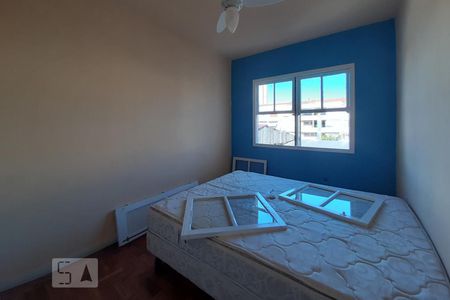 Quarto 1 de apartamento para alugar com 3 quartos, 71m² em Santo Antônio, Porto Alegre