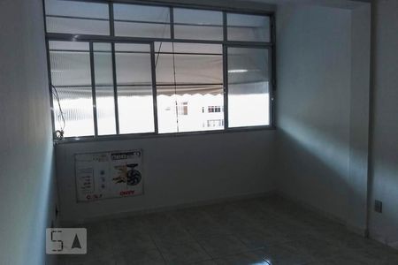 Sala de apartamento à venda com 3 quartos, 72m² em Del Castilho, Rio de Janeiro