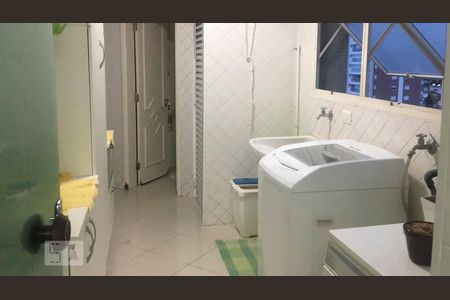 Apartamento para alugar com 296m², 4 quartos e 4 vagas Apartamento para alugar com 296m², 4 quartos e 4 vagasÁREA DE SERVIÇO