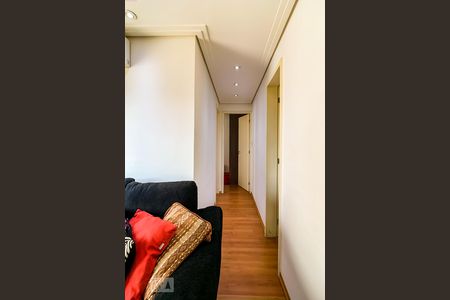 Corredor de apartamento para alugar com 2 quartos, 60m² em Gopoúva, Guarulhos