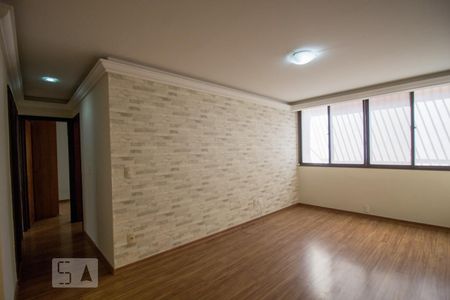 Sala de apartamento para alugar com 3 quartos, 74m² em Recreio dos Bandeirantes, Rio de Janeiro