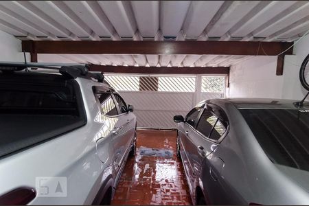 Garagem de casa à venda com 3 quartos, 140m² em Jardim Satélite, São Paulo