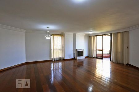 Sala de apartamento para alugar com 4 quartos, 140m² em Vila Suzana, São Paulo