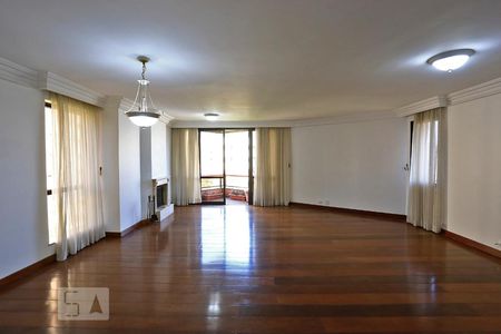 Sala de apartamento para alugar com 4 quartos, 140m² em Vila Suzana, São Paulo