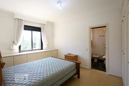 Suite 1 de apartamento para alugar com 4 quartos, 140m² em Vila Suzana, São Paulo