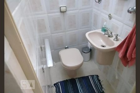 Lavabo de casa à venda com 3 quartos, 200m² em Água Fria, São Paulo