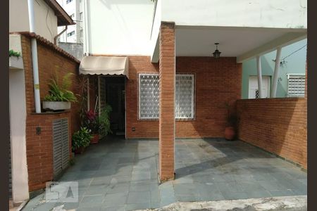 Garagem de casa à venda com 3 quartos, 200m² em Água Fria, São Paulo