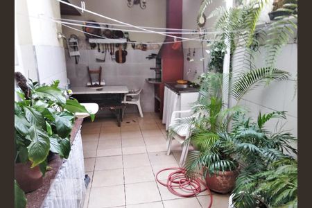 Quintal de casa à venda com 3 quartos, 200m² em Água Fria, São Paulo