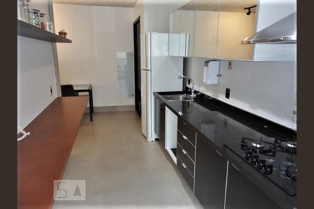 Sala de apartamento à venda com 2 quartos, 70m² em Carandiru, São Paulo