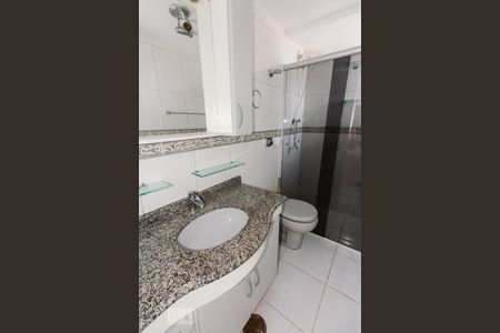 Banheiro de apartamento à venda com 2 quartos, 67m² em Alto da Lapa, São Paulo