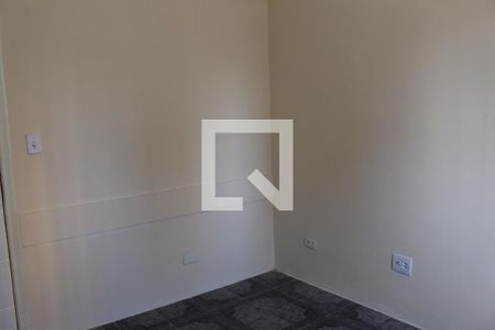 Quarto 2 de casa para alugar com 3 quartos, 250m² em Jardim Ivone, São Paulo