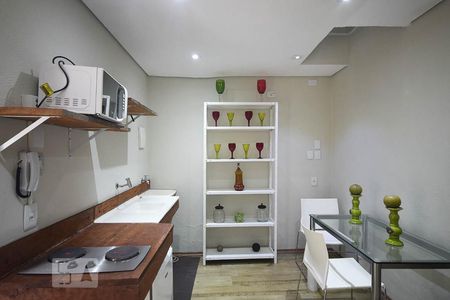 Sala de apartamento para alugar com 1 quarto, 34m² em Real Parque, São Paulo