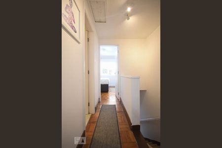 Corredor de apartamento para alugar com 1 quarto, 50m² em Paineiras do Morumbi, São Paulo