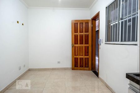 Sala de kitnet/studio para alugar com 1 quarto, 32m² em Cidade Mãe do Céu, São Paulo
