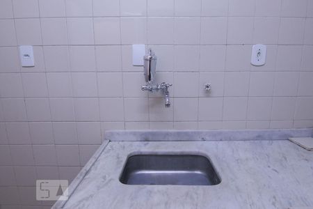 Cozinha de apartamento para alugar com 1 quarto, 44m² em Perdizes, São Paulo