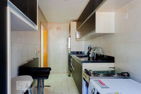 Cozinha de apartamento à venda com 2 quartos, 67m² em Niterói, Canoas