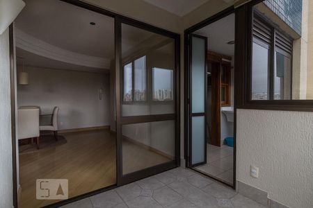 Varanda da Sala de apartamento à venda com 2 quartos, 84m² em Passo da Areia, Porto Alegre