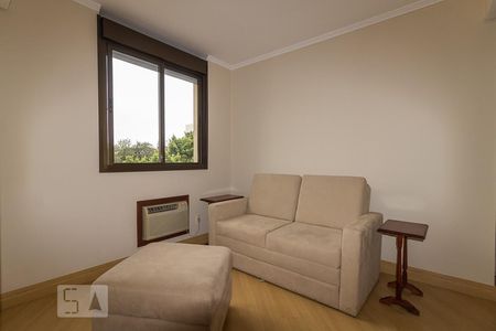 Sala de apartamento à venda com 2 quartos, 84m² em Passo da Areia, Porto Alegre