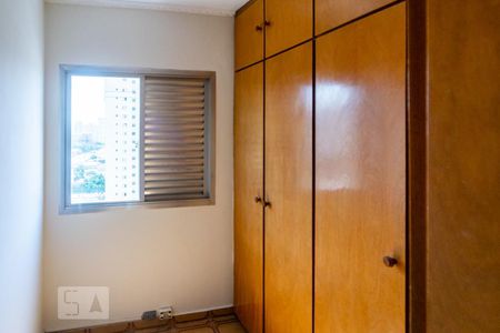 Quarto 1 de apartamento para alugar com 3 quartos, 72m² em Vila Azevedo, São Paulo