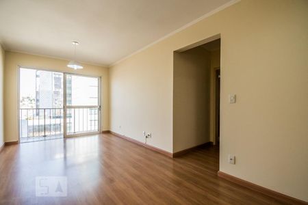 Sala de apartamento para alugar com 3 quartos, 105m² em Vila Estanislau, Campinas