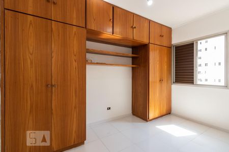 Quarto de apartamento à venda com 1 quarto, 40m² em Indianópolis, São Paulo