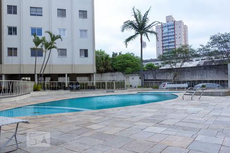 Piscina de apartamento à venda com 2 quartos, 60m² em Vila das Mercês, São Paulo