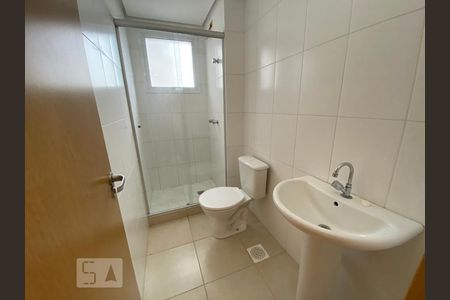 Banheiro de apartamento à venda com 2 quartos, 48m² em Canudos, Novo Hamburgo