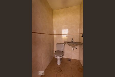 Banheiro de Serviço de casa para alugar com 4 quartos, 540m² em Vila Jardim Leblon, Belo Horizonte