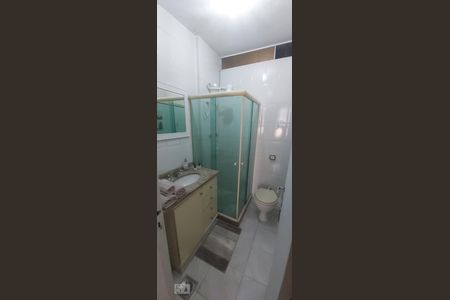 Banheiro de apartamento para alugar com 1 quarto, 42m² em Copacabana, Rio de Janeiro