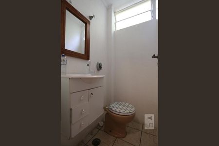 Lavabo de casa para alugar com 4 quartos, 250m² em Rio Pequeno, São Paulo