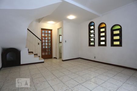 Sala de casa para alugar com 4 quartos, 250m² em Rio Pequeno, São Paulo