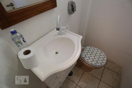 Lavabo de casa para alugar com 4 quartos, 250m² em Rio Pequeno, São Paulo