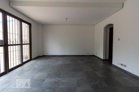 Sala de casa para alugar com 3 quartos, 120m² em Vila Tiradentes, São Paulo