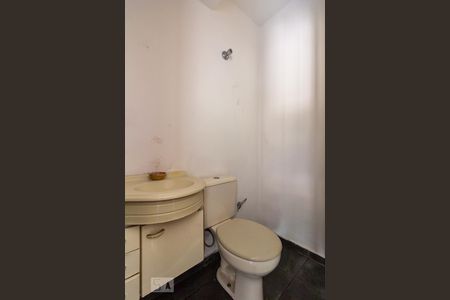 Lavabo de casa para alugar com 3 quartos, 120m² em Vila Tiradentes, São Paulo